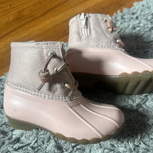Sperry Girls Saltwater Duck Boot  Rose Glitter 8 - Picture 4 of 8
